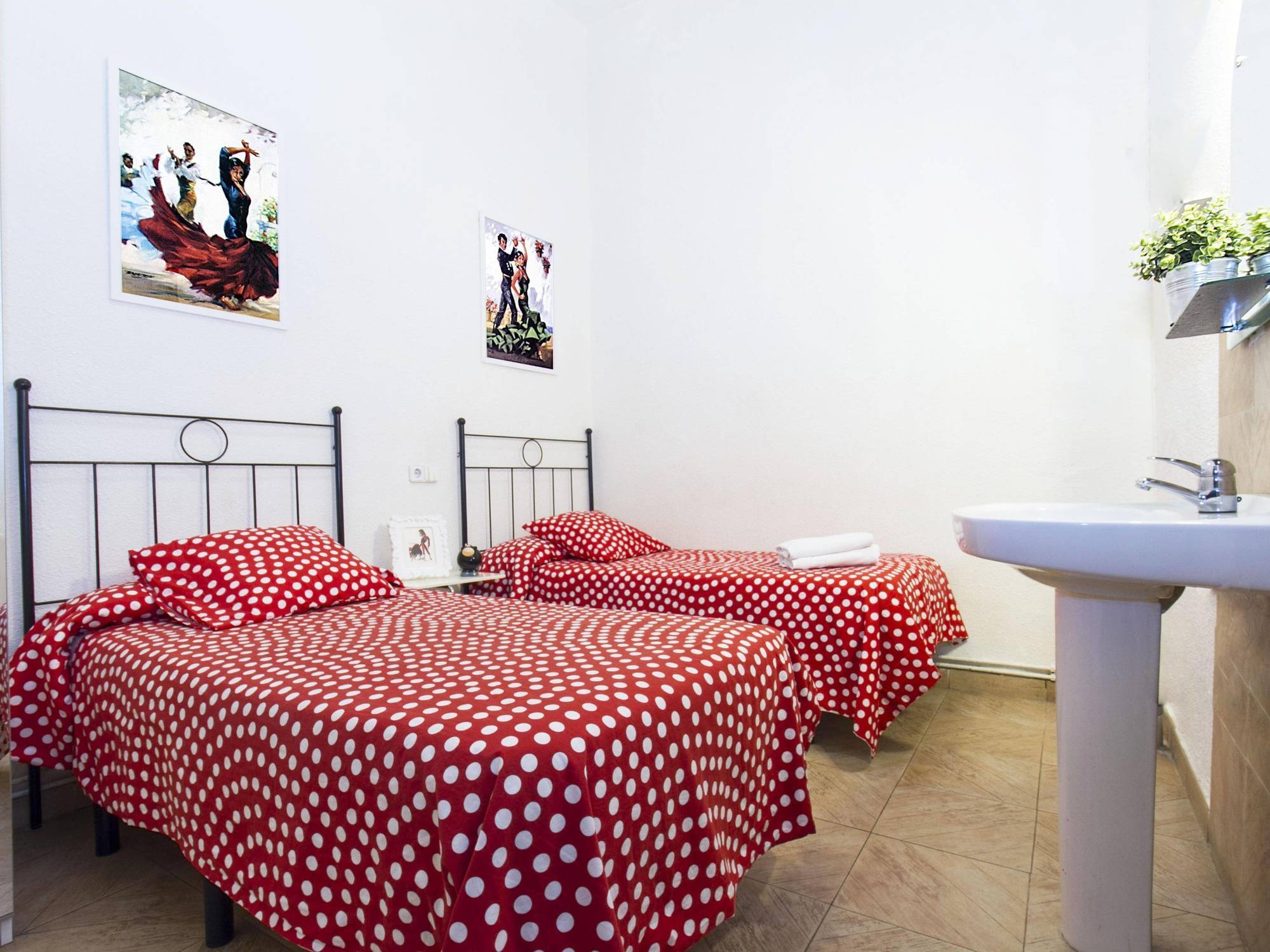 Hostal Bahia Μαδρίτη Εξωτερικό φωτογραφία